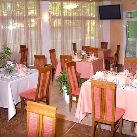 Family Hotel Gabrowo Zewnętrze zdjęcie
