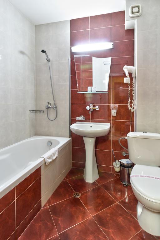 Family Hotel Gabrowo Zewnętrze zdjęcie
