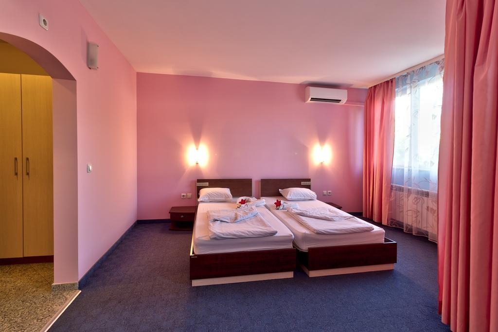 Family Hotel Gabrowo Zewnętrze zdjęcie